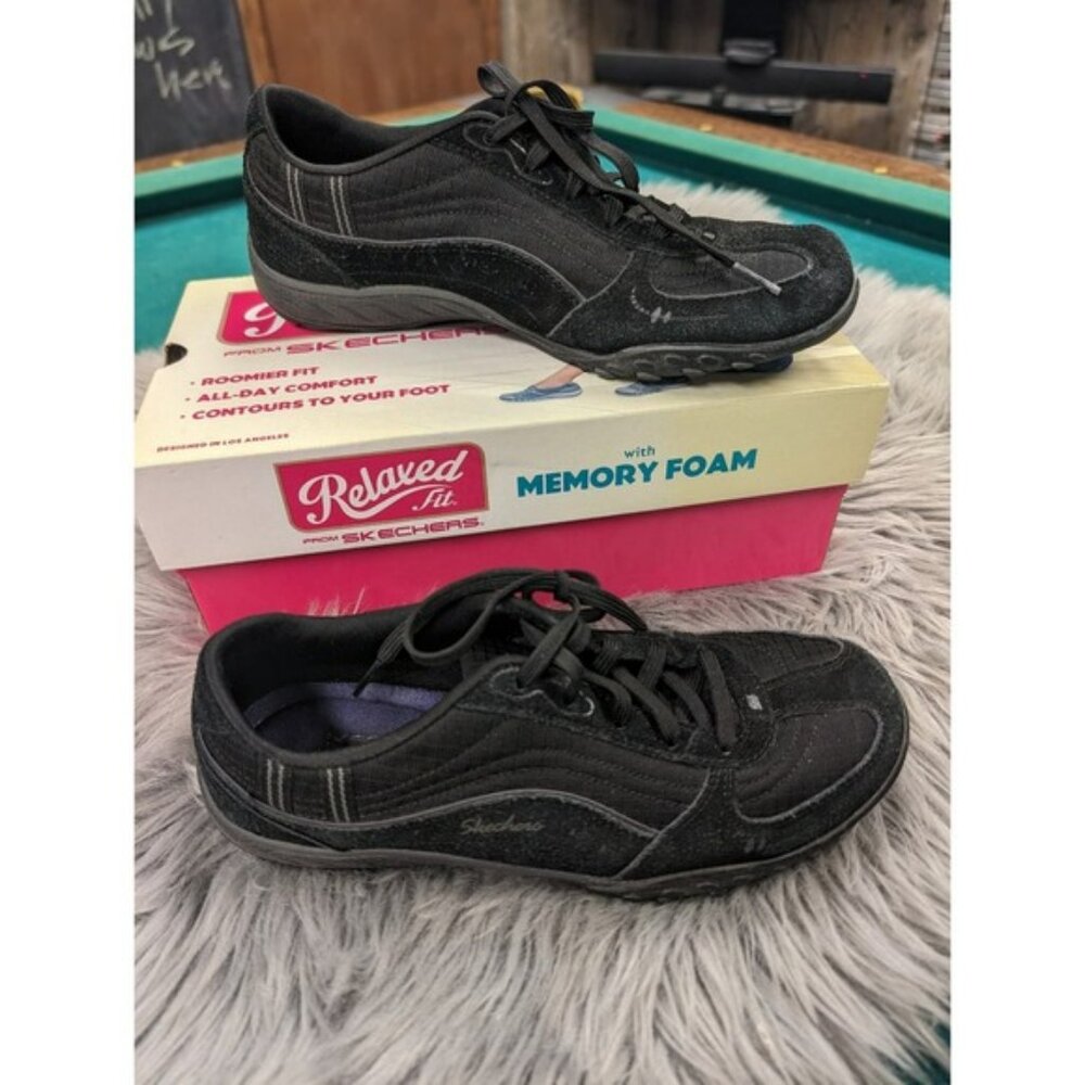 Memory foam women's skechers 8.5